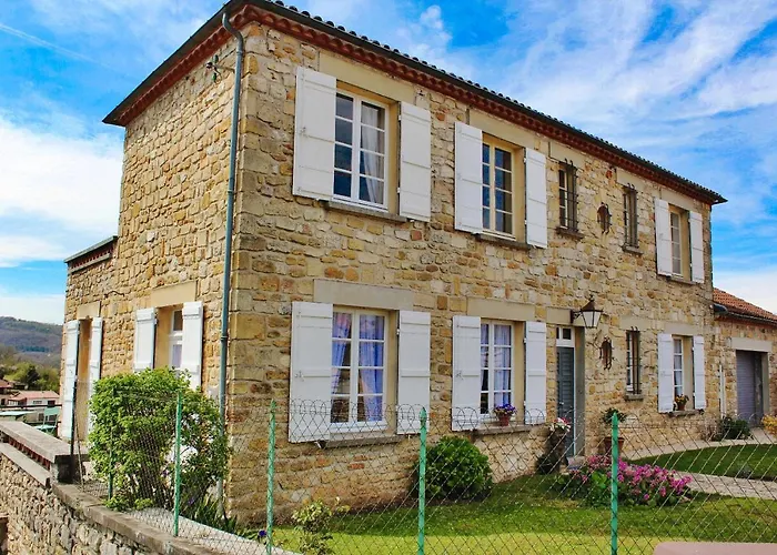Le Presbytere B&B And Gite-Sleeps 4-6 Puy-l'Eveque photo