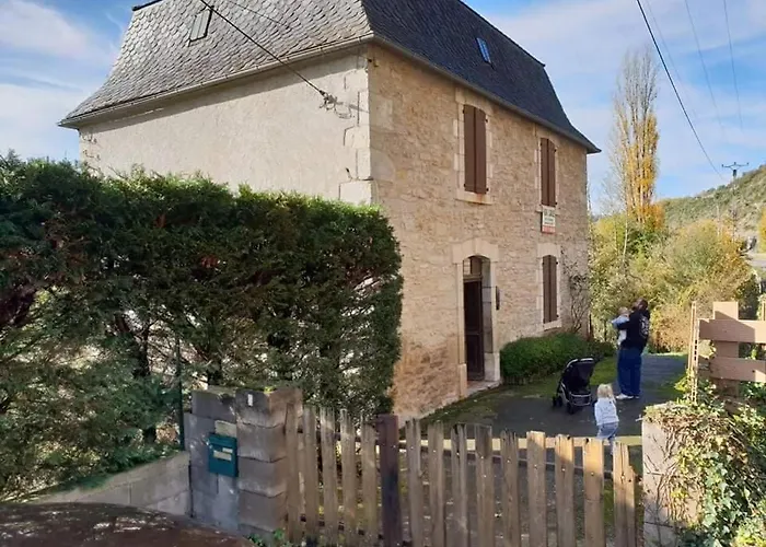 Grande Maison Isolee Au Bord De La Riviere Lot Et Appartement Isole Avec Terrasse Cadrieu Foto
