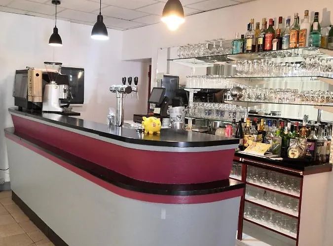 Hotel Restaurant Le Castellas photo