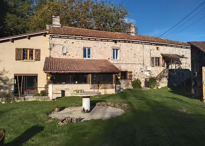 Sur La Colline Apartment Sousceyrac photo