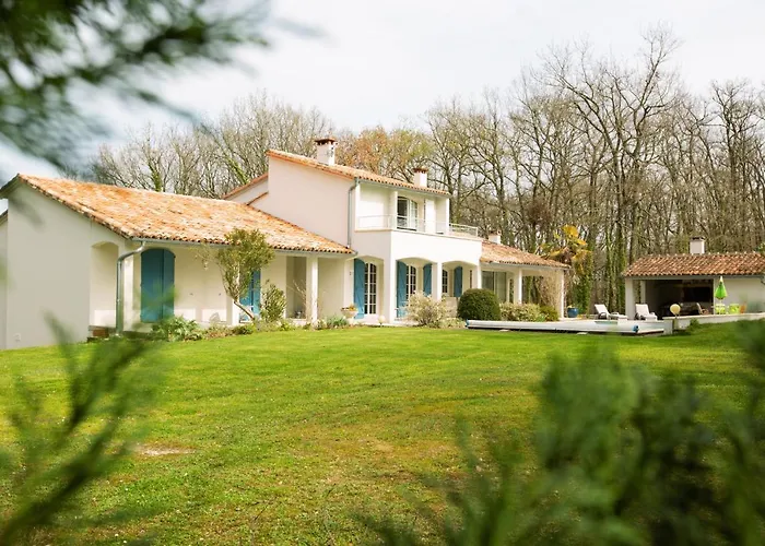 Chambre D'Hotes La Courbe Lugan  photo