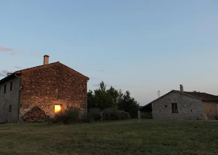 Ferme Fortifiee Du 18E Renovee Avec Vue Lacroisille foto