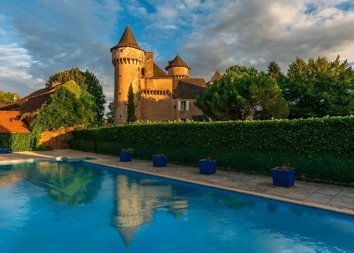 Chateau Garinie 15Th Century Medieval Castle In The South Of France Lugan  photo