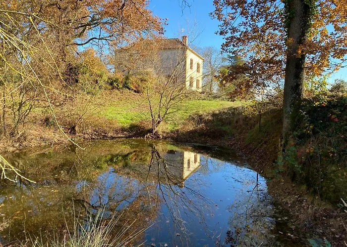 La Maison De Manon Mirande  photo