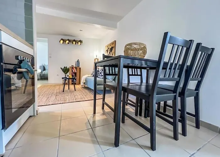 Le Gite 2 - T2 Spacieux, Ideal 4 Voyageurs, Confort Malause foto