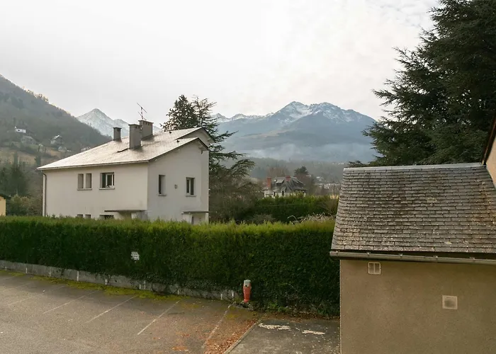 Studio Renove A Bourisp Pour 4 Pers. Avec Parking Et Casier A Skis - Fr-1-296-495 photo