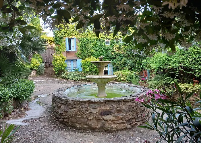 Gite Les Volets Bleus Du Segur Le Segur照片