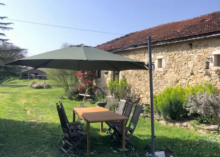 Le Merlat Gite Beaucaire  photo