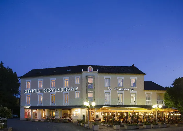 Logis Hotel-Restaurant Le Commerce Rieupeyroux  photo