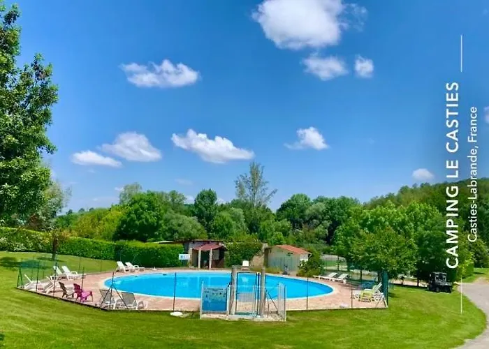 Camping Familial Paisible Avec Piscine, Mobil Home , Chalet, Studio & Emplacement Nue Casties-Labrande photo