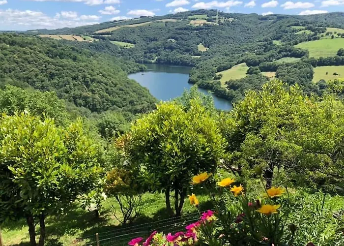 Auberge Du Lac Mandailles  photo
