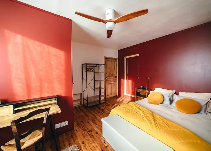 Appartement Cosy Au Coeur Du Village - Le Segala Montbazens foto
