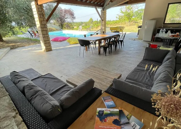 Фото Le Gite De Lagarrigue Senouillac