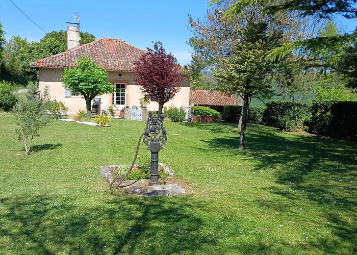 Maison Chaleureuse A Martisserre Avec Jardin Privatif Et Cheminee fotoğrafı