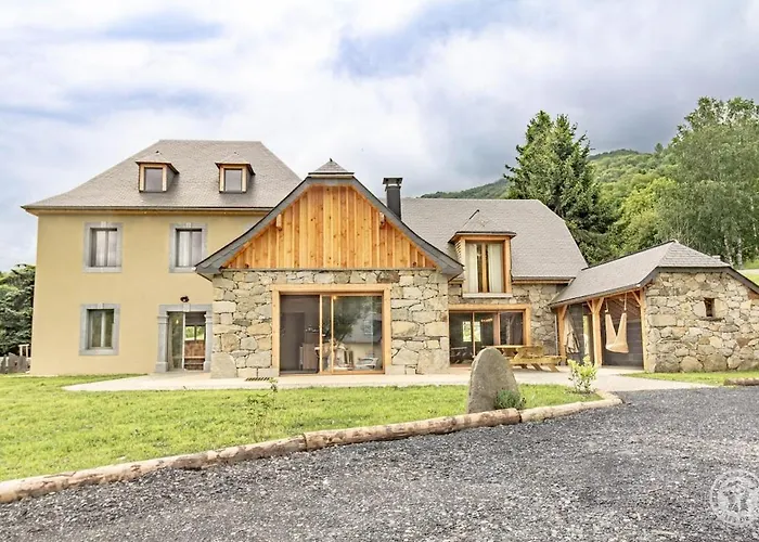 Фото Villa Malinat Entre Val D'Azun Et Vallee Des Gaves Arcizans-Avant