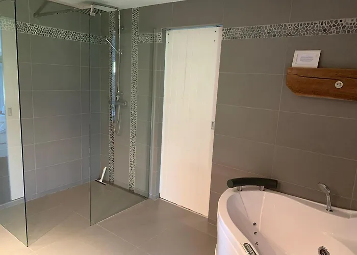 Spacious House In Rural Quercy Ginouillac foto