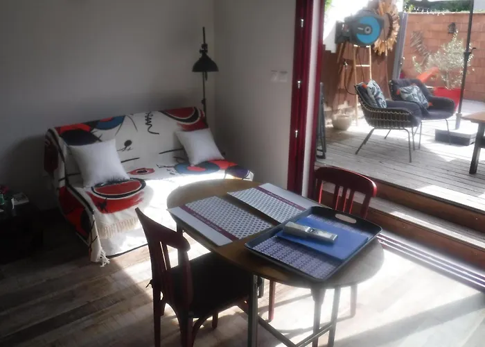 La Maisonnette De L'Echappee Verte. Albi Foto