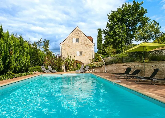 Le Prieuré beautiful 4 bedroom stone apartment with pool Saint-Germain-du-Bel-Air foto