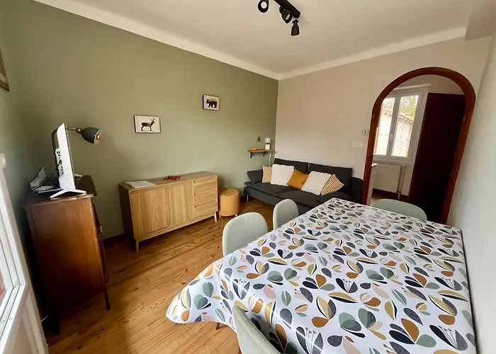 La Petite Ourse Maison De Village A Oust photo