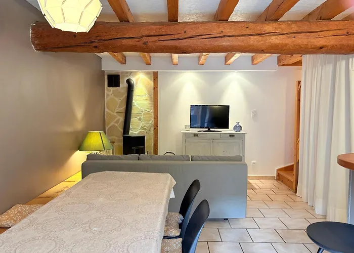 foto di Maison de charme avec extérieur Savignac-les-Ormeaux