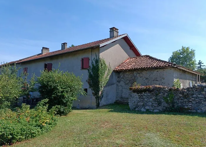 Фото Вилла La Pilote Ponlat-Taillebourg