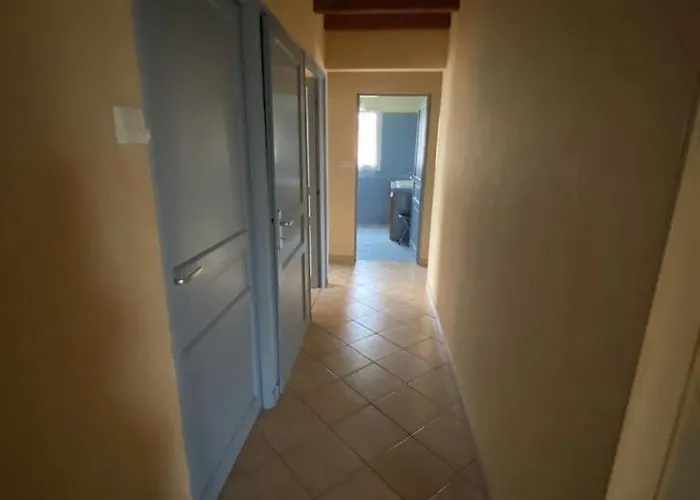 Фото Le Clos Des Erables Montesquieu 