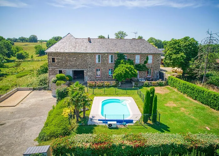foto di Gîte le chant des tournesols piscine chauffée Montirat 
