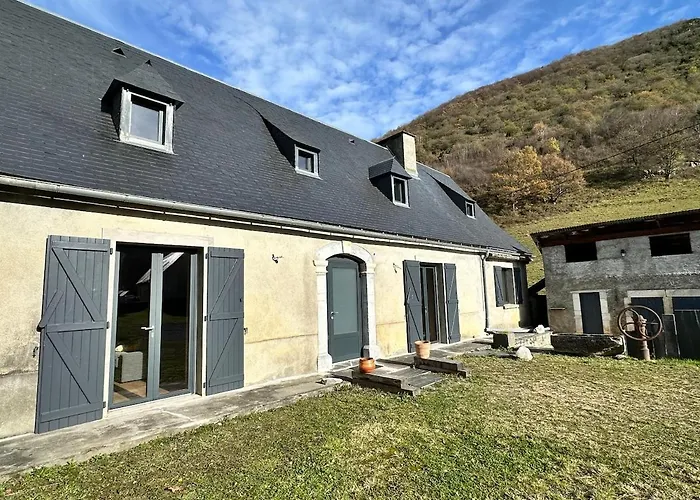 Villa Ferme De Montagne Fraichement Renovee Heches Foto