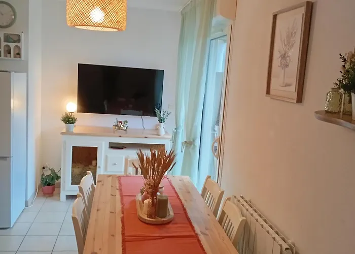 صورة Appartement 4-6 Personnes A Prayssac - Residence Avec Piscine