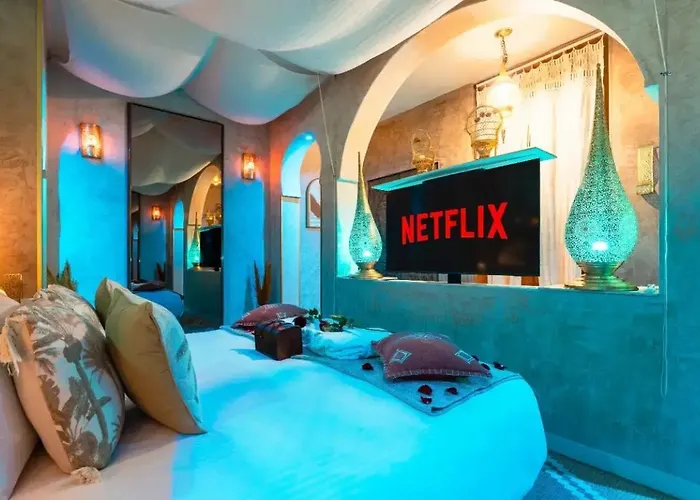 Suite 1001 Merveilles Jacuzzi Parenthese Intime & Relaxante (Adults Only) Lagrace-Dieu Foto