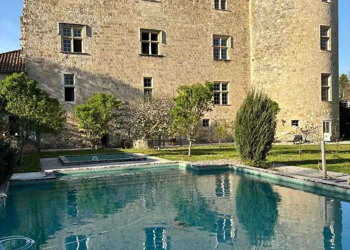 Chateau De Fourcès zdjęcie