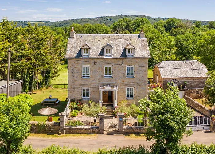 Gite Le Couderc - Belle Maison Familiale Aux Portes De L'Aubrac Gabriac  Foto
