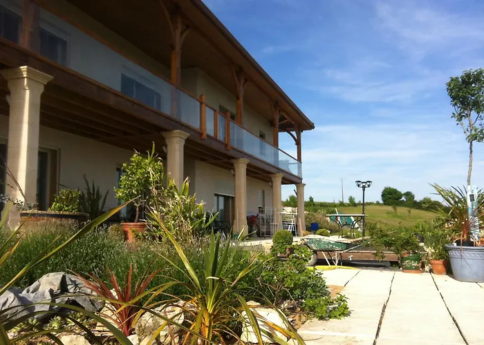 fotos do Appartement charmant avec piscine privée à Catonvielle 