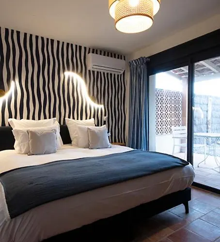 Domaine La Vedence - Les Chambres Cosy De La Villa Et Son Spa Marsolan fotorgafie