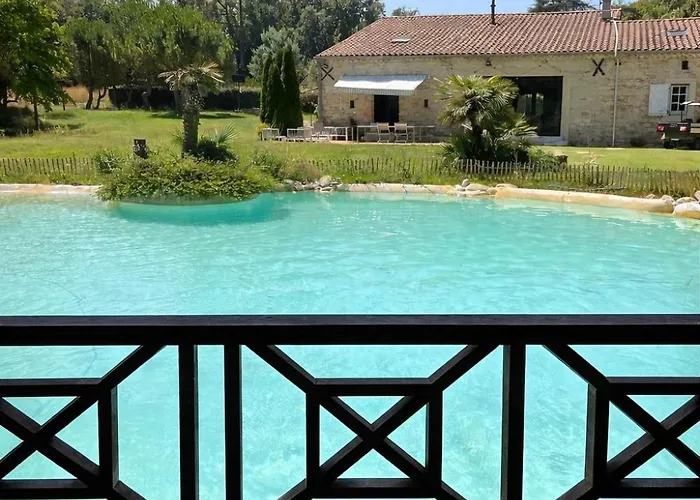 Domaine D'Exception Avec Piscine Et Lac Caraman Foto