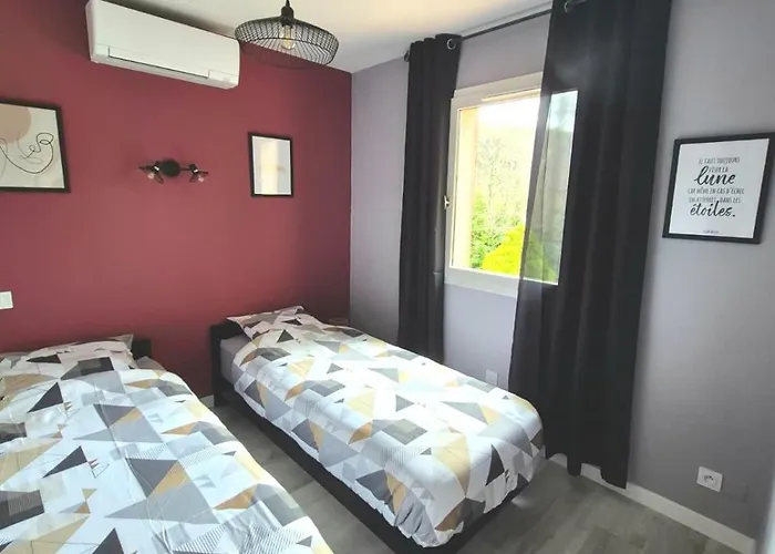 صورة Maison Climatisee Avec Piscine Privee Et Jardin Douelle