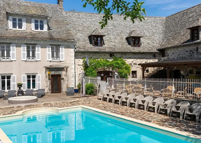 Bungalow Confortable A Argences-En-Aubrac Avec Piscine Foto