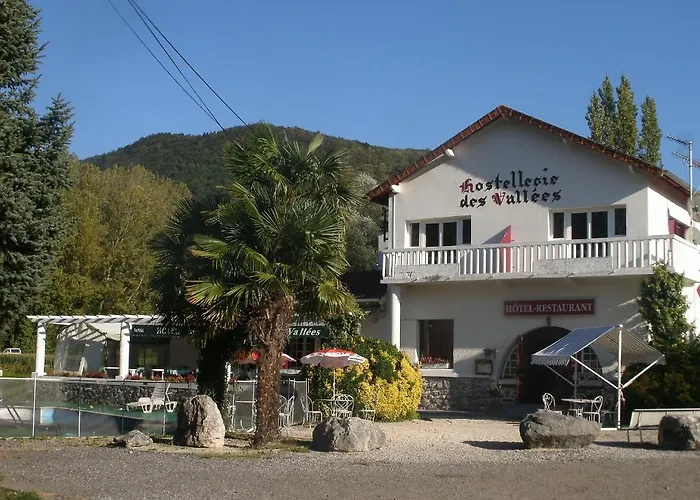 Hostellerie Des Vallees Loures-Barousse photo