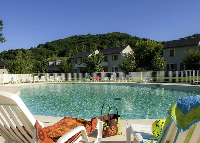 Residence Le Village Goelia Saint-Geniez-d'Olt photo
