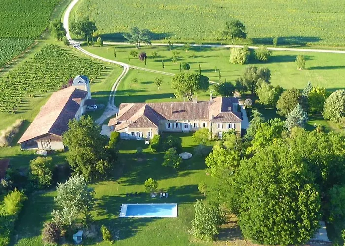 fotos do Larroque-Sur-L'Osse Chateau Sleeps 12 Pool Wifi Hotel