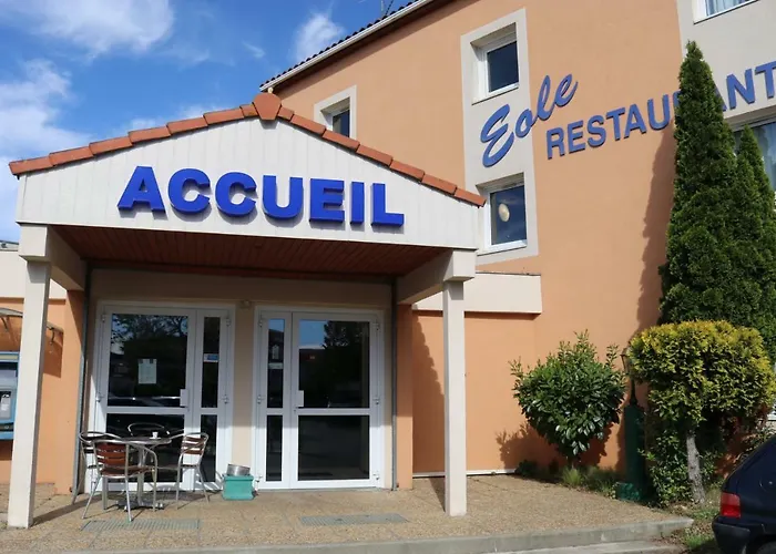 Hotel Restaurant Clement Ader Muret photo