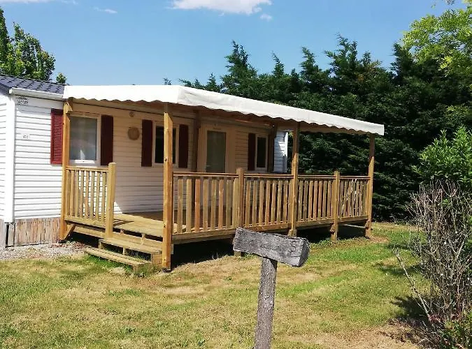 Camping Le Mercier Hotel Calmont  photo